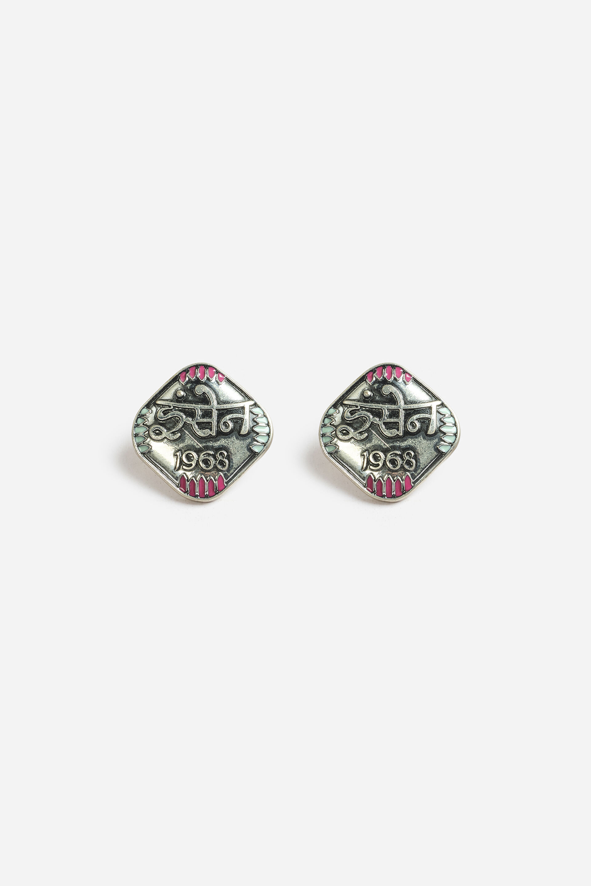 Insane Sqaure Stud Earrings